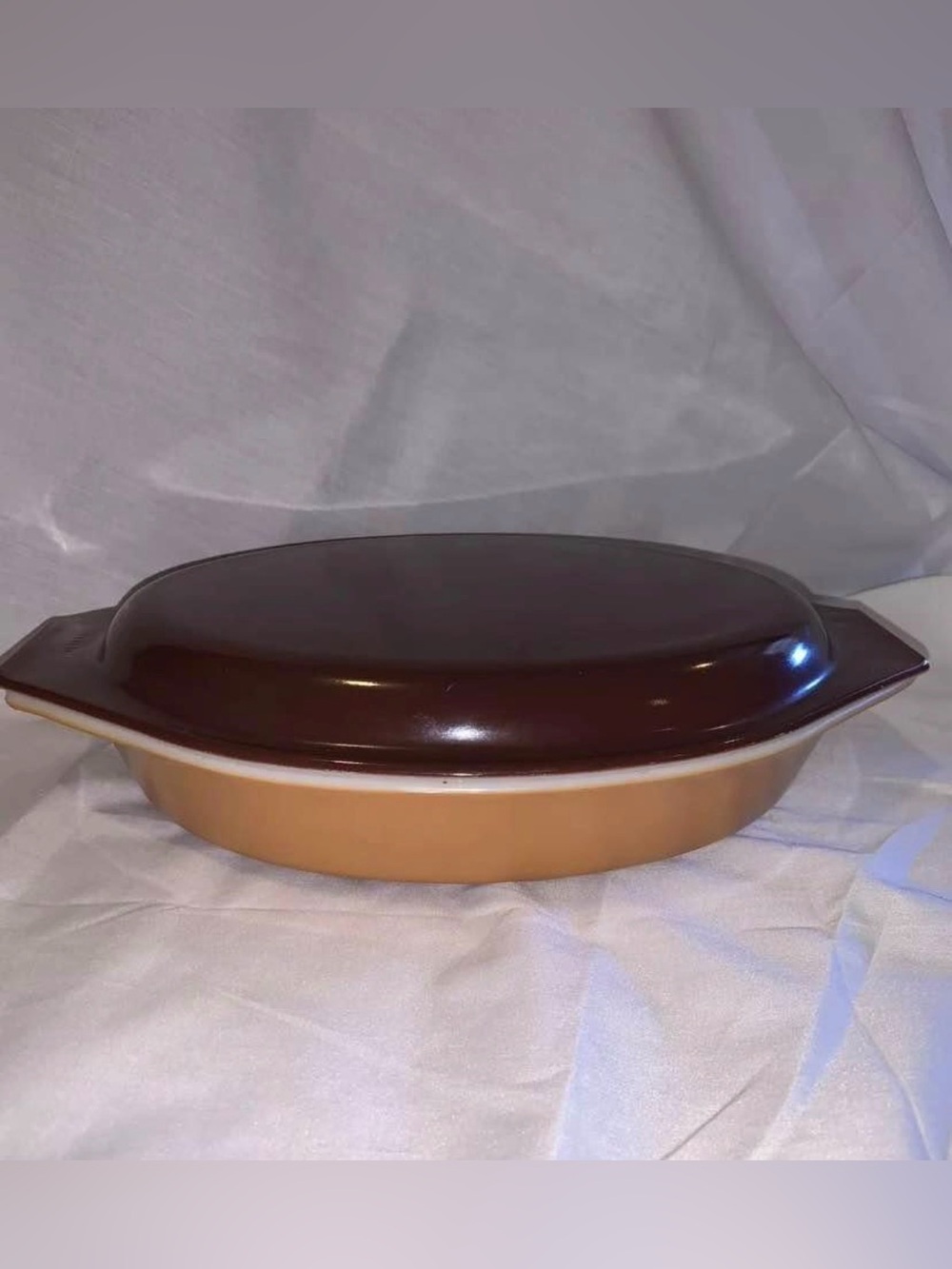 Covered Ceramic Casserole Dish in Brown and Tan